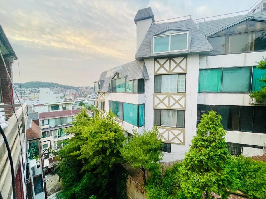 The Biggest Three Bedroom In Hongdae, Sinchon, Yonsei ソウル特別市 エクステリア 写真